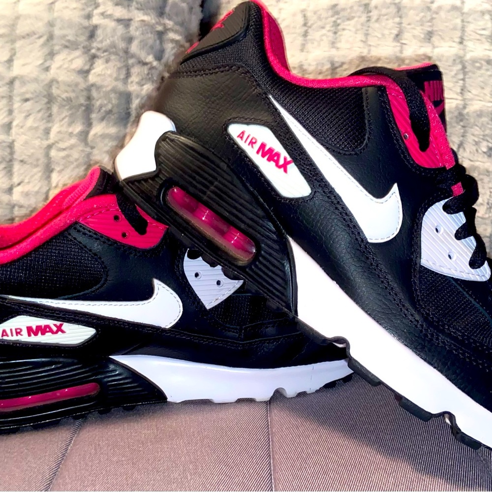 NIKE AIR MAX 90 MESH Size 7